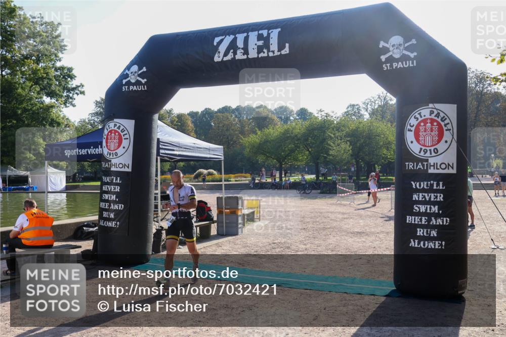 08.09.2024 - Stadtparktriathlon Luisa Fischer http://msf.ph/oto/7032421 08.09.2024 09:50:29 Ziel 57 meine-sportfotos.de