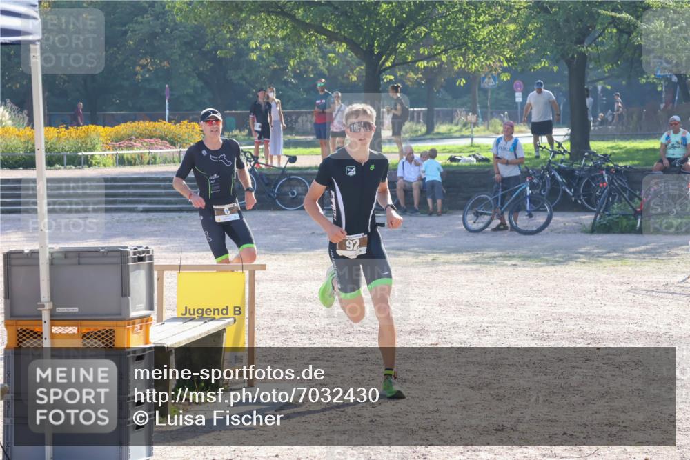 08.09.2024 - Stadtparktriathlon Luisa Fischer http://msf.ph/oto/7032430 08.09.2024 09:50:41 Ziel 6, 92 meine-sportfotos.de