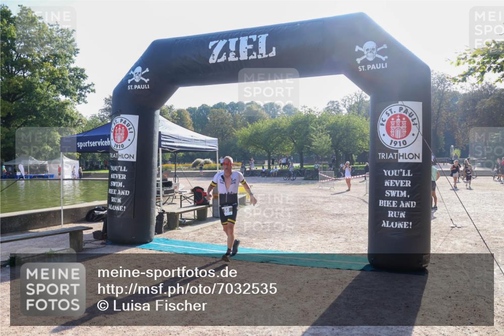 08.09.2024 - Stadtparktriathlon Luisa Fischer http://msf.ph/oto/7032535 08.09.2024 09:51:42 Ziel 58 meine-sportfotos.de