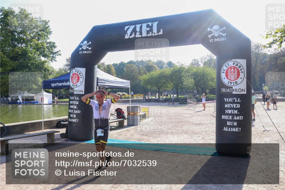 08.09.2024 - Stadtparktriathlon Luisa Fischer http://msf.ph/oto/7032539 08.09.2024 09:51:43 Ziel 58 meine-sportfotos.de