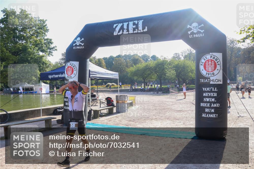 08.09.2024 - Stadtparktriathlon Luisa Fischer http://msf.ph/oto/7032541 08.09.2024 09:51:43 Ziel 58 meine-sportfotos.de