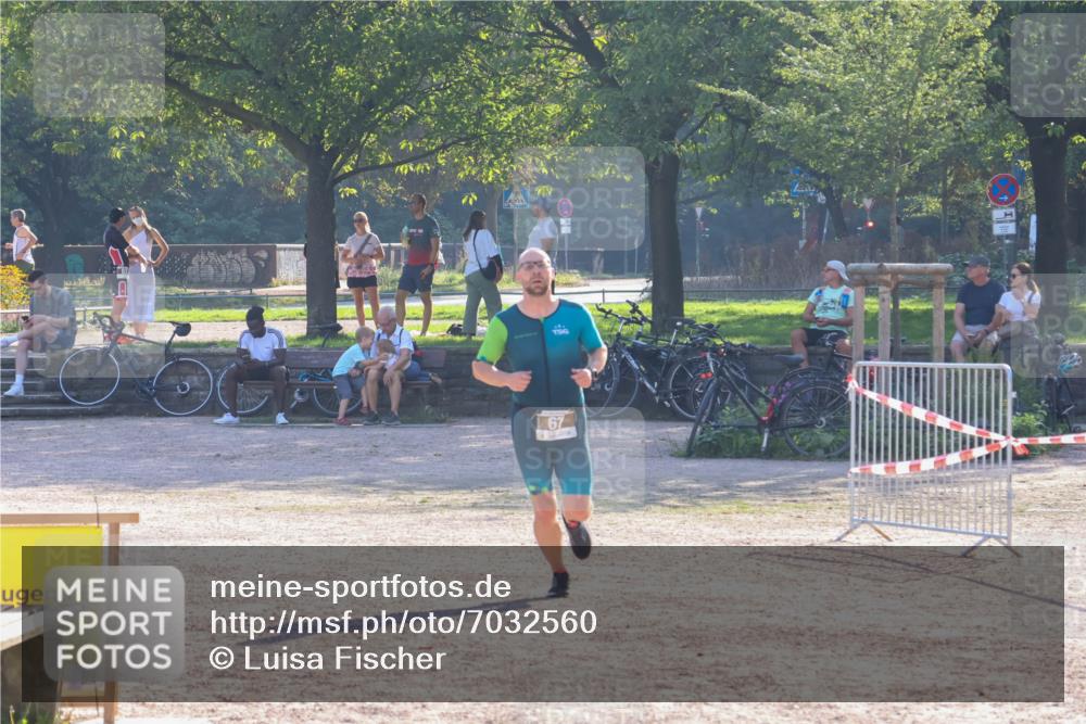 08.09.2024 - Stadtparktriathlon Luisa Fischer http://msf.ph/oto/7032560 08.09.2024 09:52:19 Ziel 67 meine-sportfotos.de