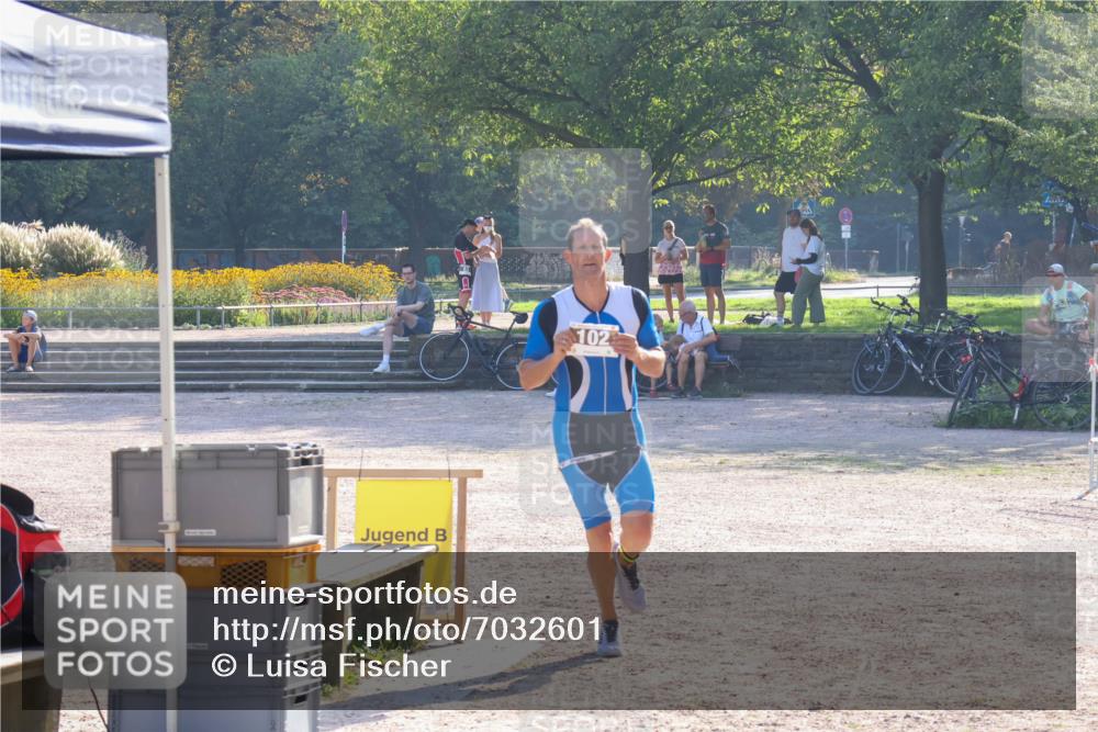 08.09.2024 - Stadtparktriathlon Luisa Fischer http://msf.ph/oto/7032601 08.09.2024 09:52:53 Ziel 91, 102, 110 meine-sportfotos.de