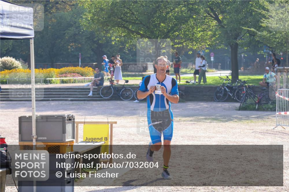 08.09.2024 - Stadtparktriathlon Luisa Fischer http://msf.ph/oto/7032604 08.09.2024 09:52:53 Ziel 91, 102, 110 meine-sportfotos.de