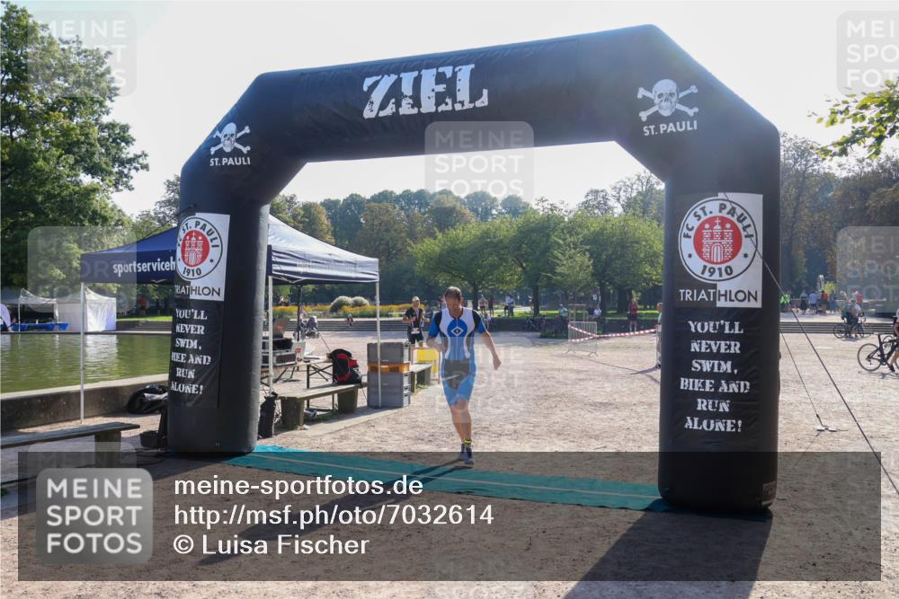 08.09.2024 - Stadtparktriathlon Luisa Fischer http://msf.ph/oto/7032614 08.09.2024 09:52:55 Ziel 91, 102, 110 meine-sportfotos.de