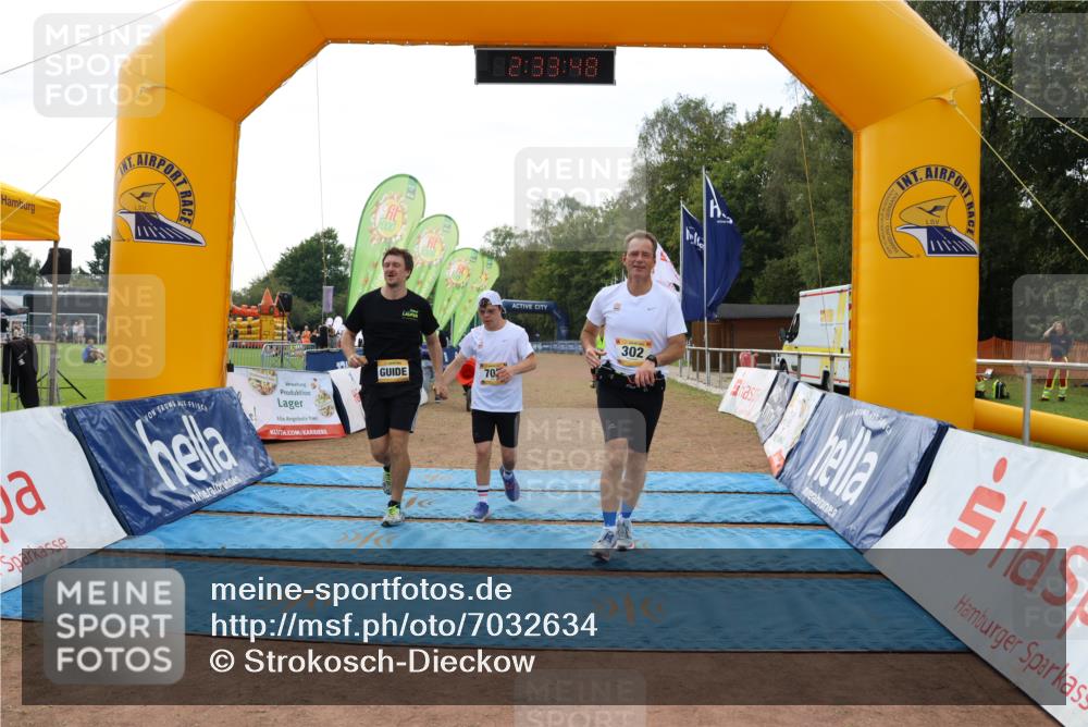 08.09.2024 - Airport Race Strokosch-Dieckow http://msf.ph/oto/7032634 08.09.2024 13:34:28 Ziel 302, 702 meine-sportfotos.de