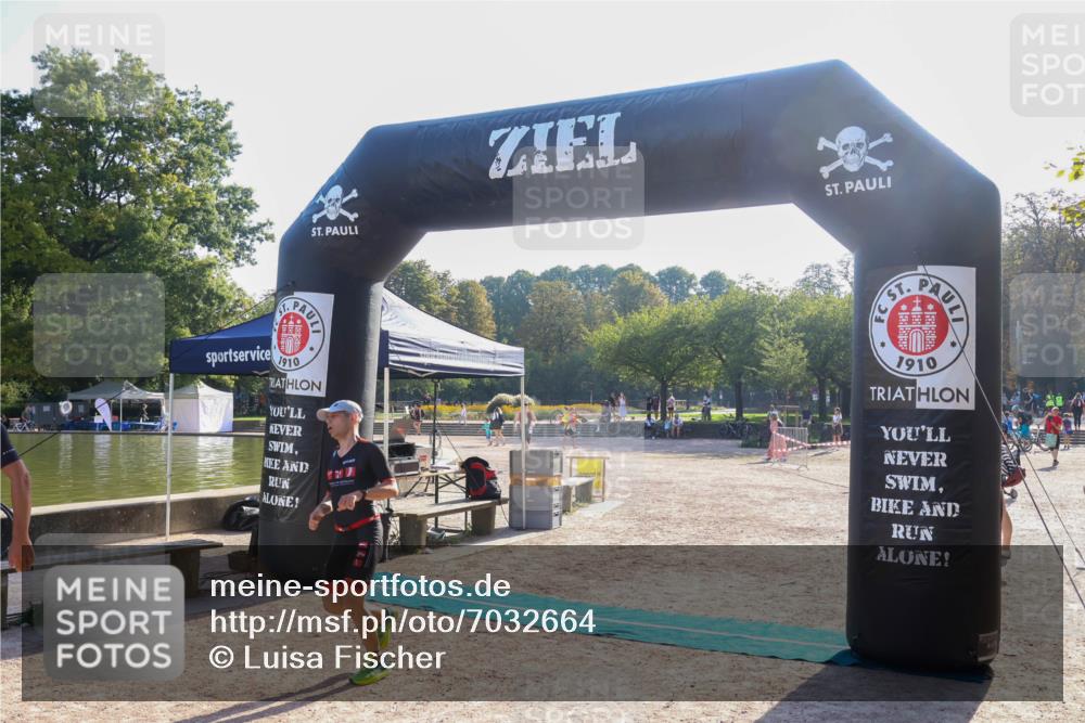 08.09.2024 - Stadtparktriathlon Luisa Fischer http://msf.ph/oto/7032664 08.09.2024 09:53:16 Ziel 106, 120, 158 meine-sportfotos.de