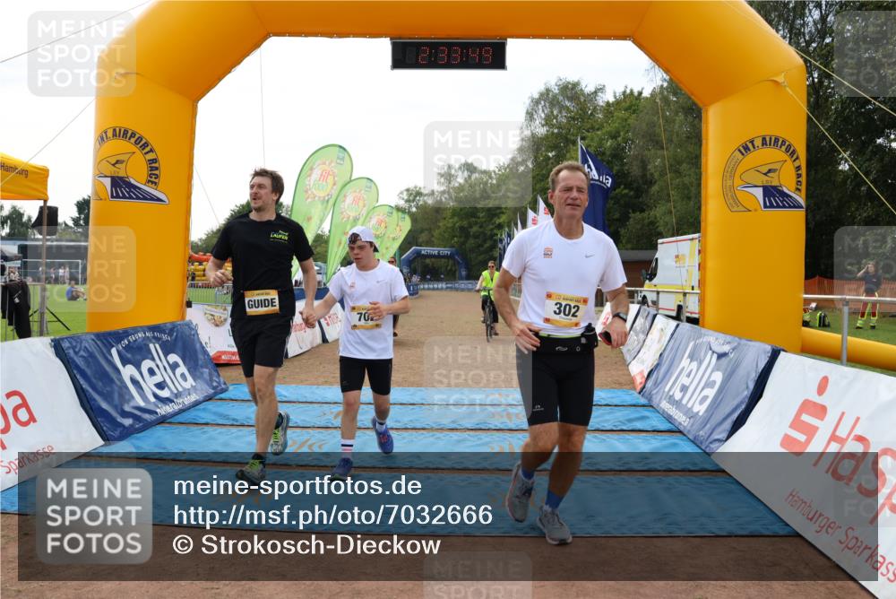 08.09.2024 - Airport Race Strokosch-Dieckow http://msf.ph/oto/7032666 08.09.2024 13:34:29 Ziel 302, 702 meine-sportfotos.de