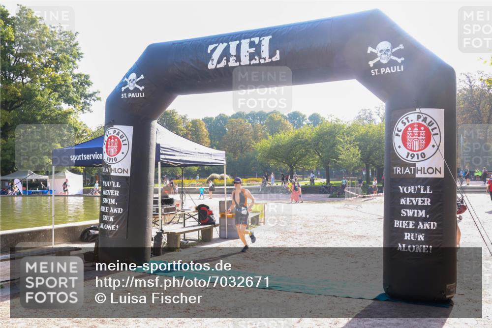08.09.2024 - Stadtparktriathlon Luisa Fischer http://msf.ph/oto/7032671 08.09.2024 09:53:20 Ziel 106, 120, 158 meine-sportfotos.de