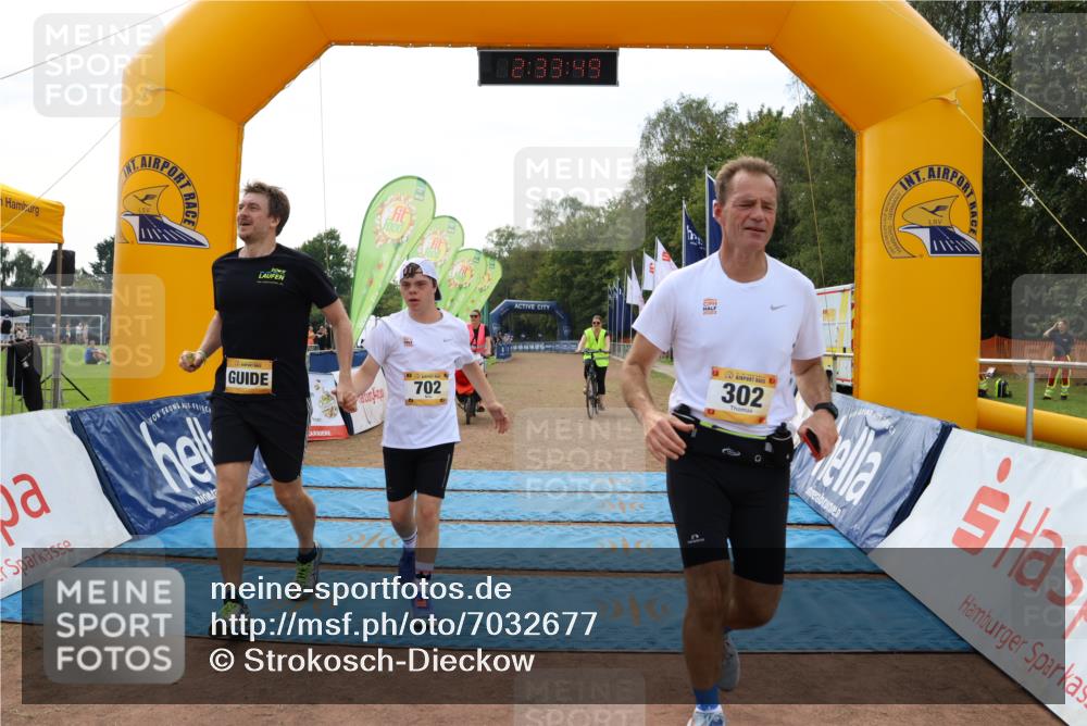 08.09.2024 - Airport Race Strokosch-Dieckow http://msf.ph/oto/7032677 08.09.2024 13:34:29 Ziel 302, 702 meine-sportfotos.de