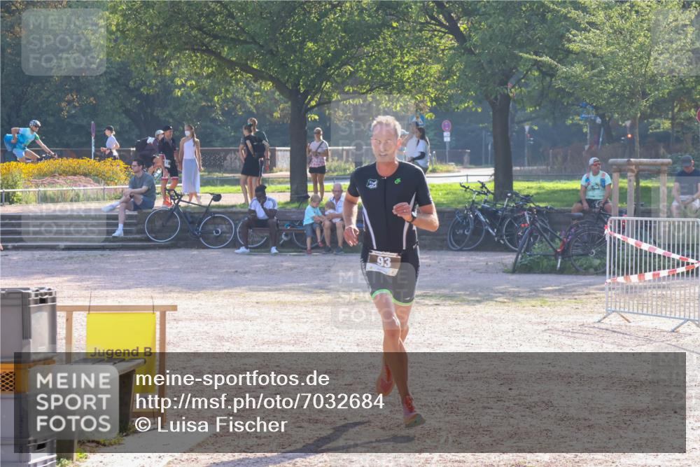 08.09.2024 - Stadtparktriathlon Luisa Fischer http://msf.ph/oto/7032684 08.09.2024 09:53:27 Ziel 93, 106 meine-sportfotos.de