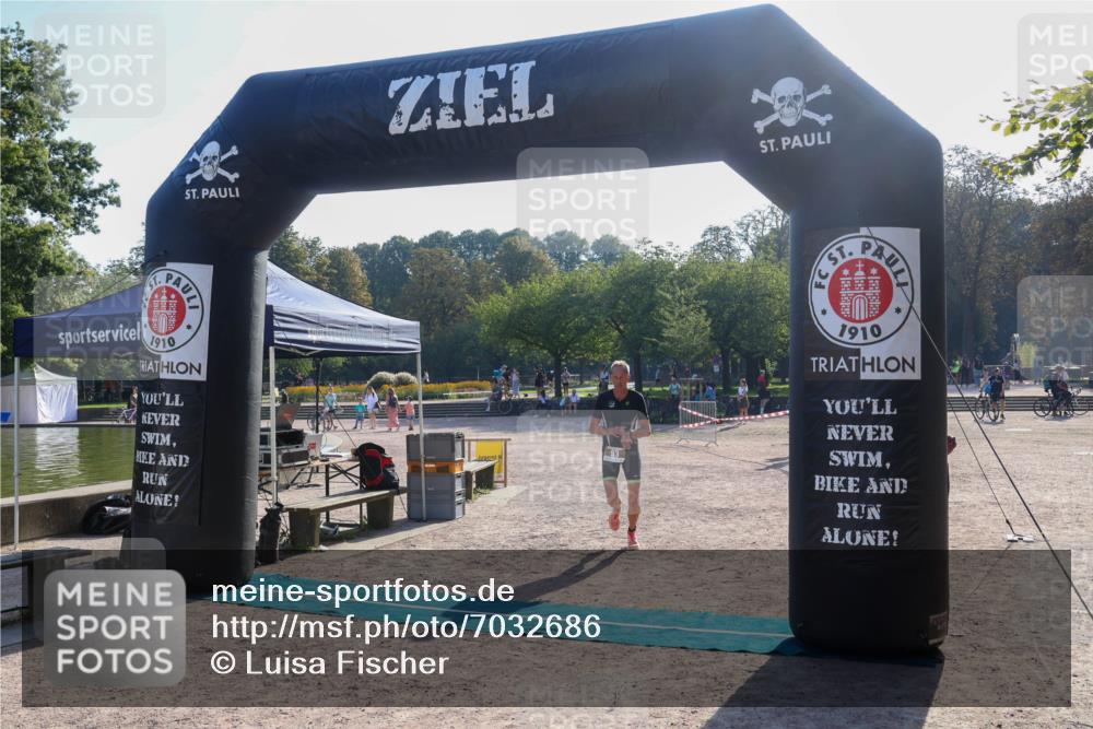 08.09.2024 - Stadtparktriathlon Luisa Fischer http://msf.ph/oto/7032686 08.09.2024 09:53:28 Ziel 93 meine-sportfotos.de