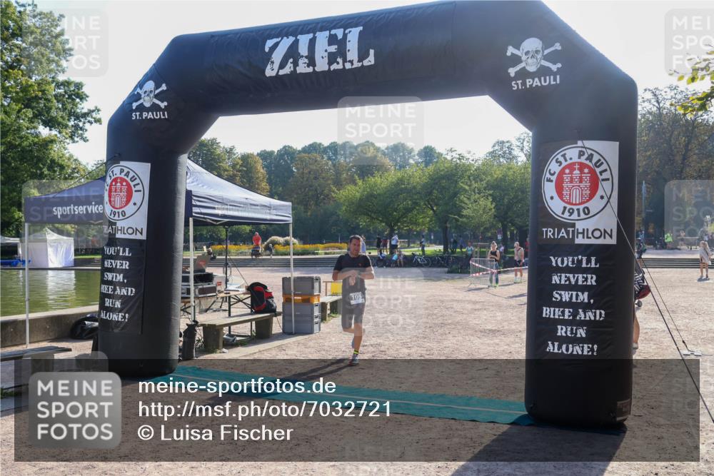 08.09.2024 - Stadtparktriathlon Luisa Fischer http://msf.ph/oto/7032721 08.09.2024 09:54:12 Ziel 105 meine-sportfotos.de