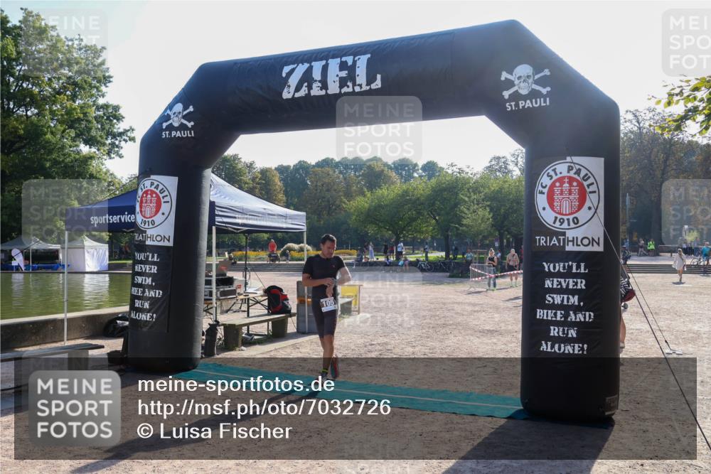08.09.2024 - Stadtparktriathlon Luisa Fischer http://msf.ph/oto/7032726 08.09.2024 09:54:12 Ziel 105 meine-sportfotos.de