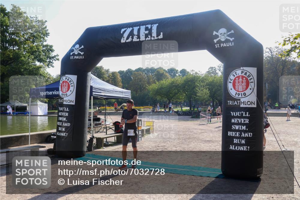 08.09.2024 - Stadtparktriathlon Luisa Fischer http://msf.ph/oto/7032728 08.09.2024 09:54:12 Ziel 105 meine-sportfotos.de