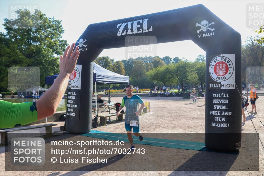08.09.2024 - Stadtparktriathlon Luisa Fischer http://msf.ph/oto/7032743 08.09.2024 09:54:41 Ziel 64 meine-sportfotos.de