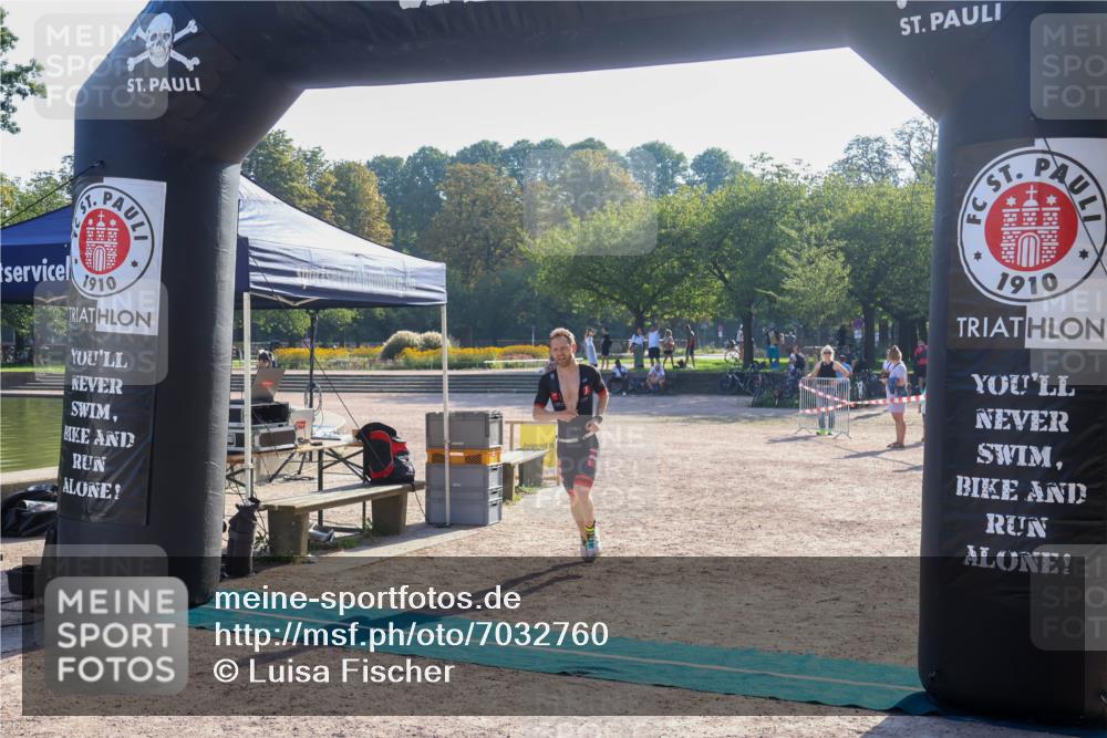 08.09.2024 - Stadtparktriathlon Luisa Fischer http://msf.ph/oto/7032760 08.09.2024 09:55:26 Ziel 107 meine-sportfotos.de