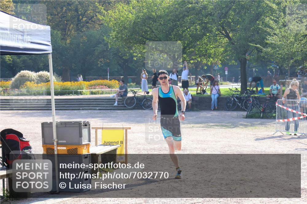 08.09.2024 - Stadtparktriathlon Luisa Fischer http://msf.ph/oto/7032770 08.09.2024 09:55:34 Ziel 107, 109 meine-sportfotos.de