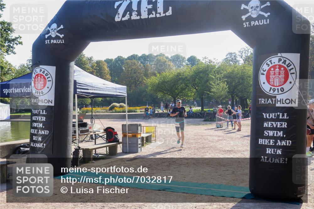 08.09.2024 - Stadtparktriathlon Luisa Fischer http://msf.ph/oto/7032817 08.09.2024 09:56:02 Ziel 115 meine-sportfotos.de