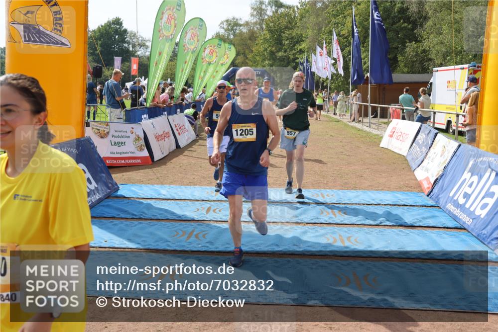 08.09.2024 - Airport Race Strokosch-Dieckow http://msf.ph/oto/7032832 08.09.2024 12:43:38 Ziel 220, 557, 560, 840, 847, 883, 1117, 1120, 1159, 1205, 1467, 1503 meine-sportfotos.de