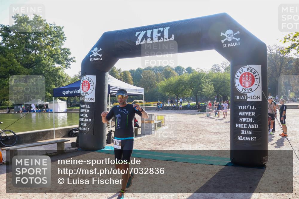 08.09.2024 - Stadtparktriathlon Luisa Fischer http://msf.ph/oto/7032836 08.09.2024 09:56:05 Ziel 115 meine-sportfotos.de