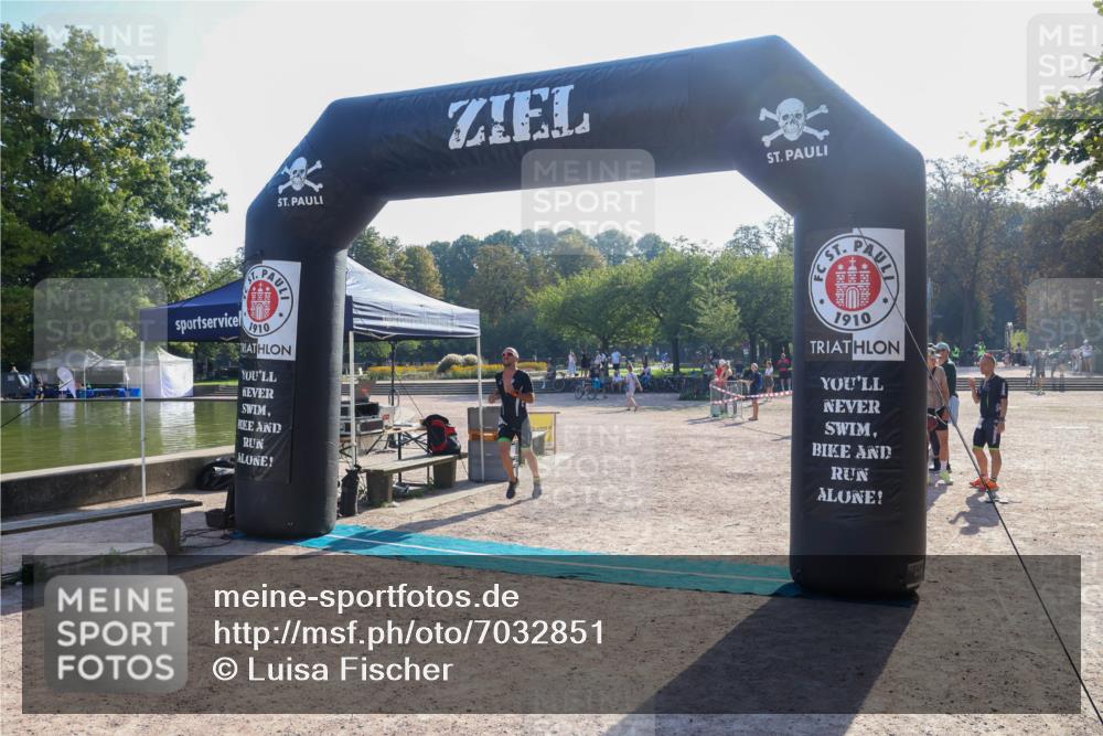 08.09.2024 - Stadtparktriathlon Luisa Fischer http://msf.ph/oto/7032851 08.09.2024 09:56:14 Ziel 90 meine-sportfotos.de