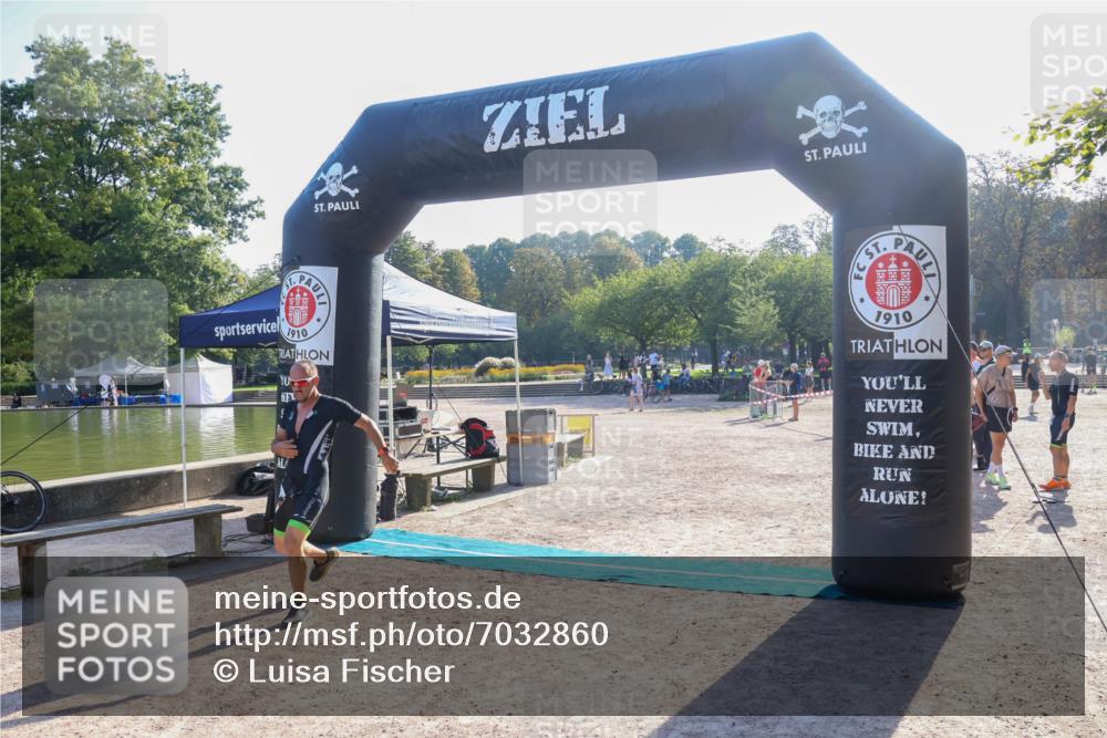 08.09.2024 - Stadtparktriathlon Luisa Fischer http://msf.ph/oto/7032860 08.09.2024 09:56:15 Ziel 90 meine-sportfotos.de
