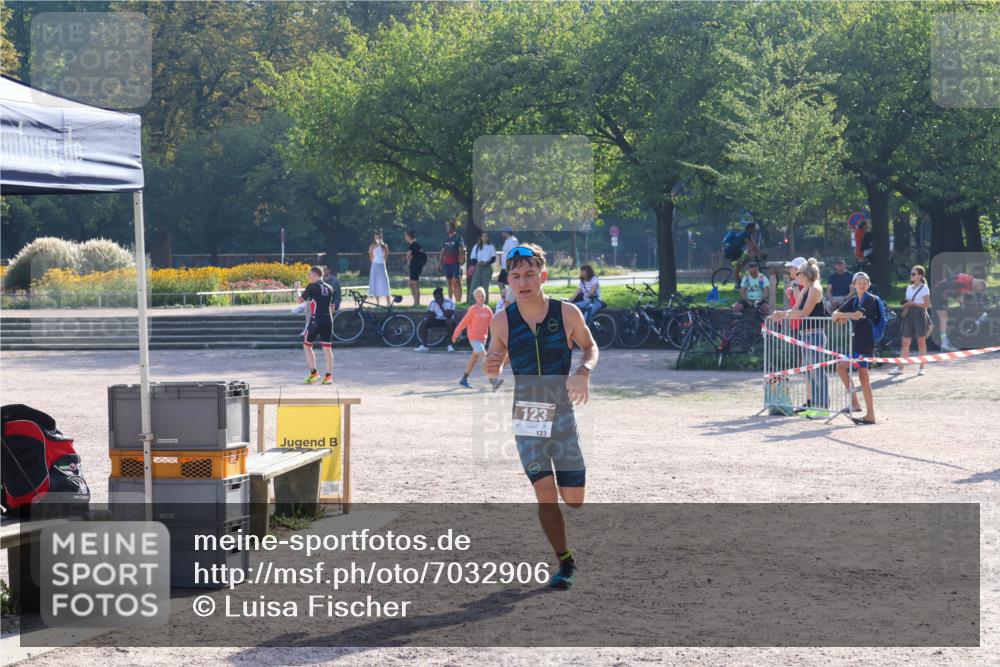 08.09.2024 - Stadtparktriathlon Luisa Fischer http://msf.ph/oto/7032906 08.09.2024 09:56:47 Ziel 98, 123 meine-sportfotos.de