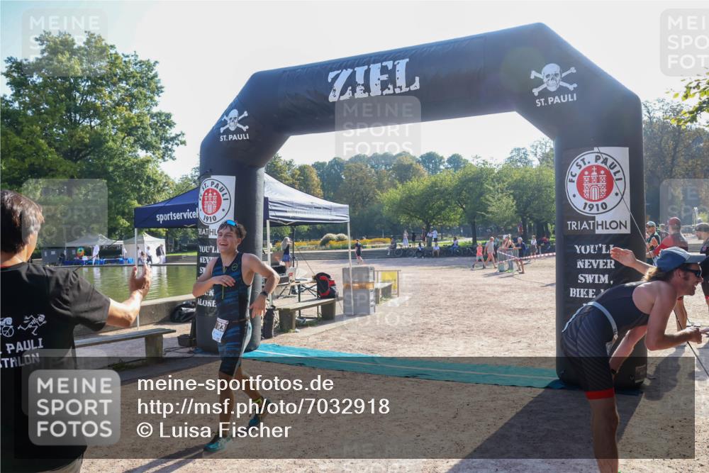 08.09.2024 - Stadtparktriathlon Luisa Fischer http://msf.ph/oto/7032918 08.09.2024 09:56:50 Ziel 98, 123 meine-sportfotos.de