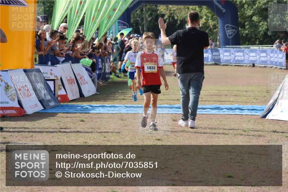 08.09.2024 - Airport Race Strokosch-Dieckow http://msf.ph/oto/7035851 08.09.2024 11:26:29 Ziel 1832, 1887, 1905, 3430 meine-sportfotos.de