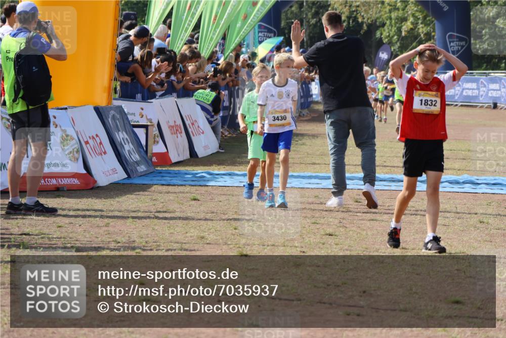 08.09.2024 - Airport Race Strokosch-Dieckow http://msf.ph/oto/7035937 08.09.2024 11:26:32 Ziel 1832, 1887, 1896, 1905, 3430 meine-sportfotos.de