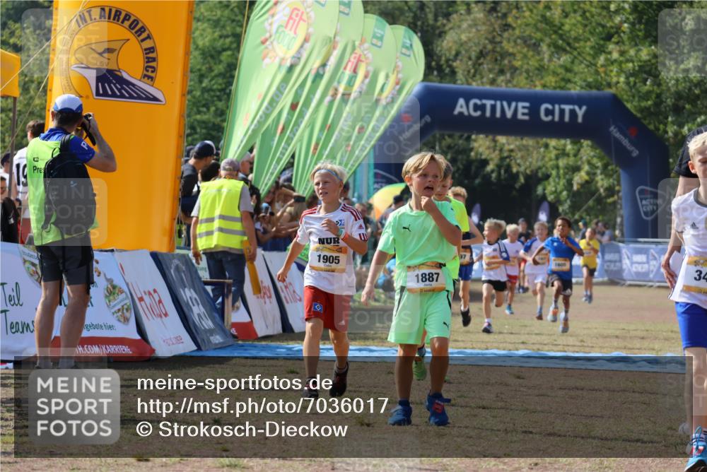 08.09.2024 - Airport Race Strokosch-Dieckow http://msf.ph/oto/7036017 08.09.2024 11:26:41 Ziel 1605, 1697, 1740, 1838, 1896, 1905, 1937, 1938 meine-sportfotos.de