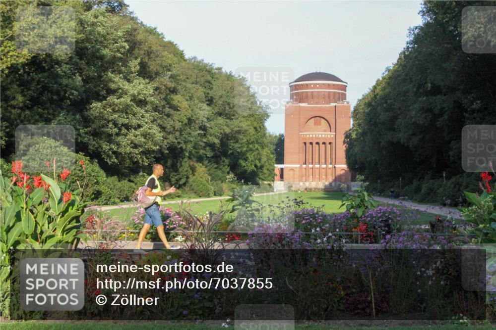 08.09.2024 - Stadtparktriathlon Zöllner http://msf.ph/oto/7037855 08.09.2024 08:43:02 Radfahren  meine-sportfotos.de