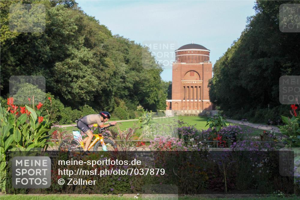 08.09.2024 - Stadtparktriathlon Zöllner http://msf.ph/oto/7037879 08.09.2024 08:48:39 Radfahren 53, 69 meine-sportfotos.de