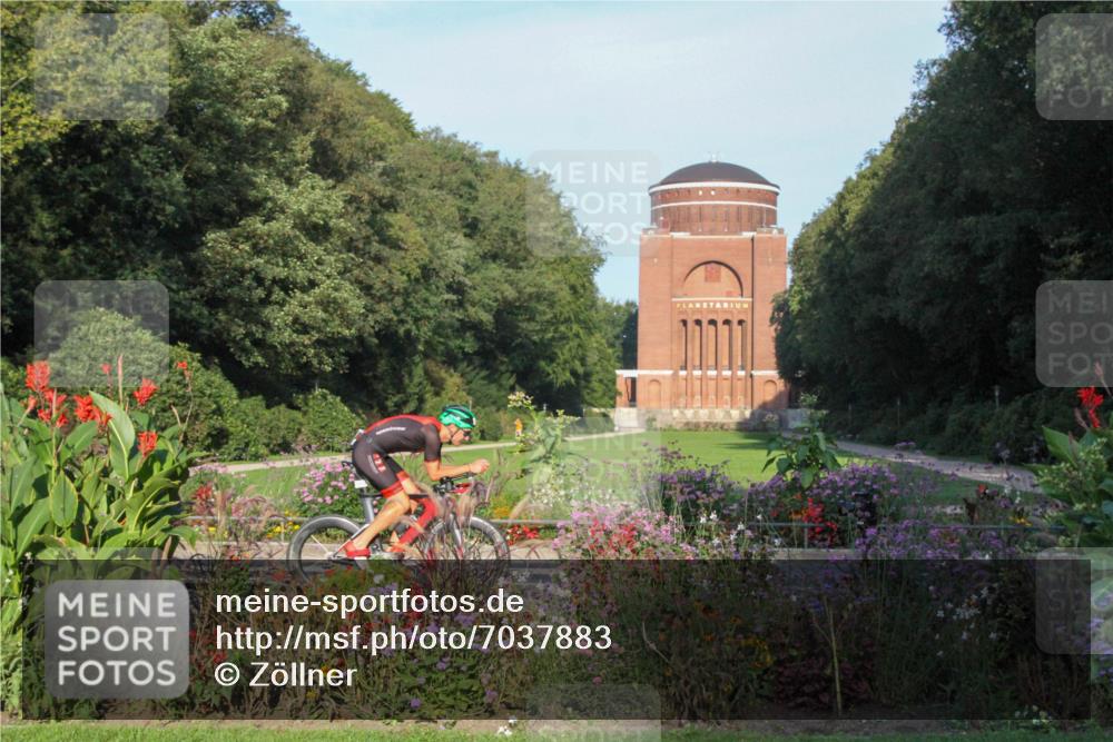 08.09.2024 - Stadtparktriathlon Zöllner http://msf.ph/oto/7037883 08.09.2024 08:49:18 Radfahren 11 meine-sportfotos.de
