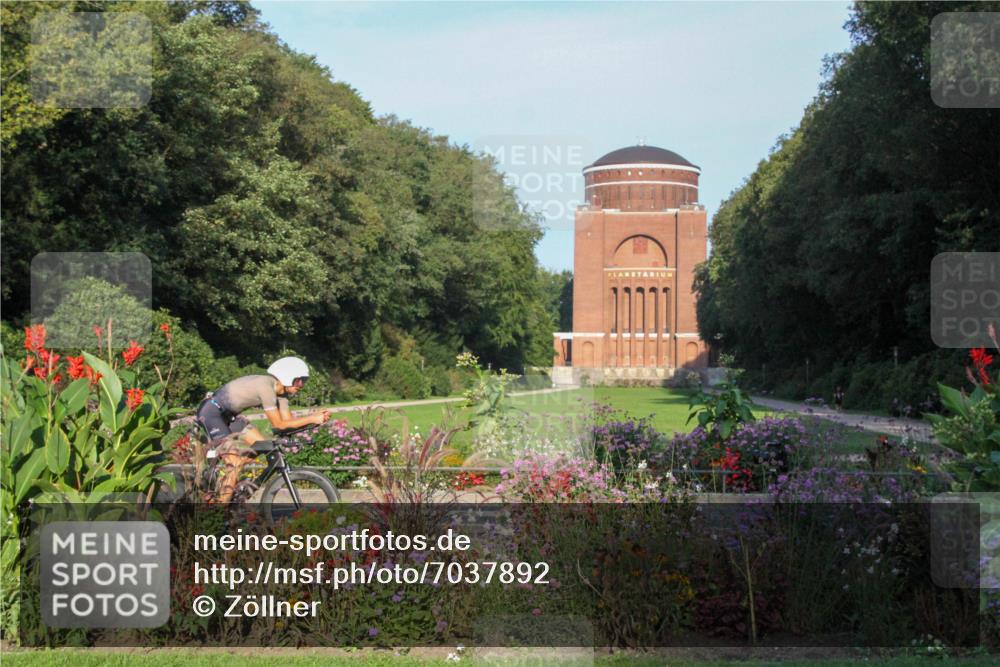 08.09.2024 - Stadtparktriathlon Zöllner http://msf.ph/oto/7037892 08.09.2024 08:49:58 Radfahren 49, 51, 75 meine-sportfotos.de