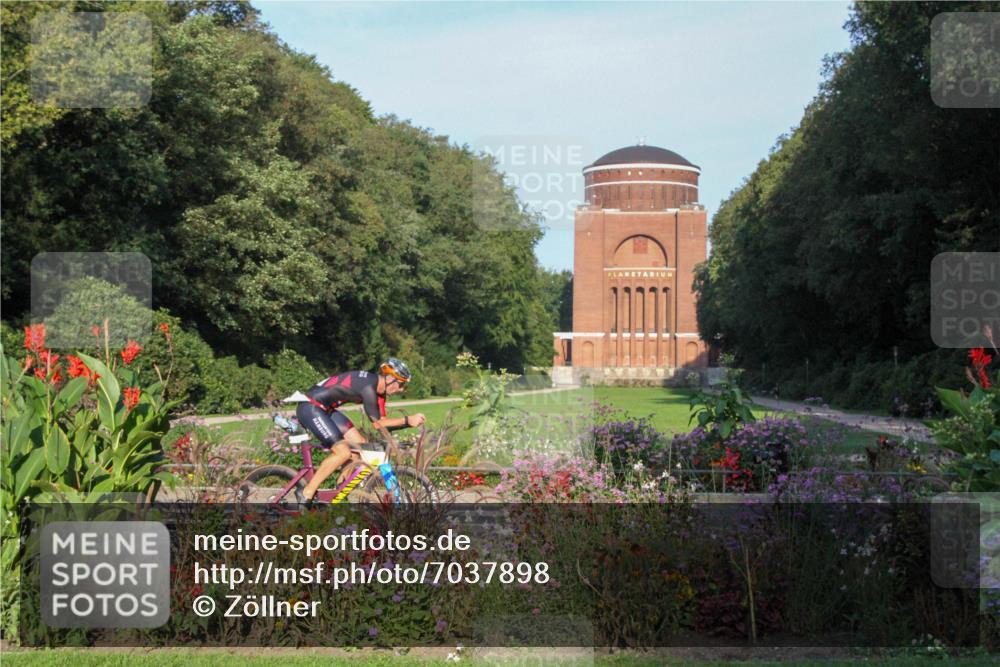 08.09.2024 - Stadtparktriathlon Zöllner http://msf.ph/oto/7037898 08.09.2024 08:50:09 Radfahren 5 meine-sportfotos.de