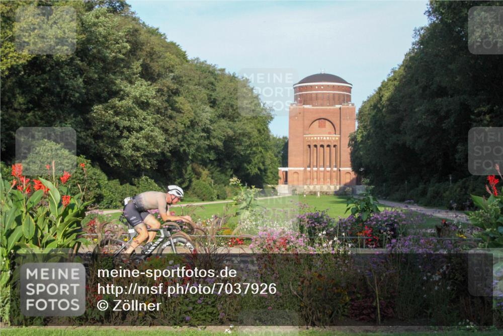 08.09.2024 - Stadtparktriathlon Zöllner http://msf.ph/oto/7037926 08.09.2024 08:50:59 Radfahren 29, 47, 48 meine-sportfotos.de