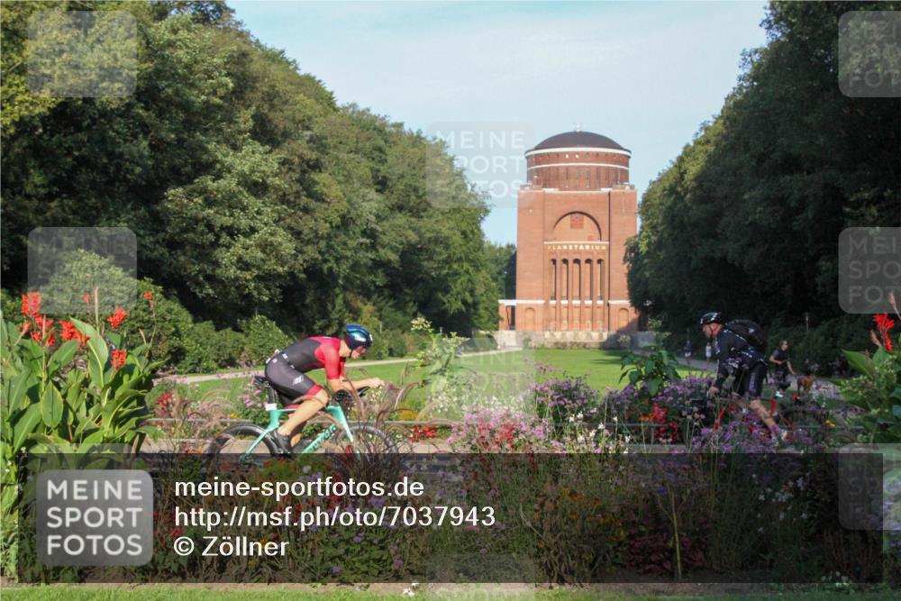 08.09.2024 - Stadtparktriathlon Zöllner http://msf.ph/oto/7037943 08.09.2024 08:51:37 Radfahren 39 meine-sportfotos.de