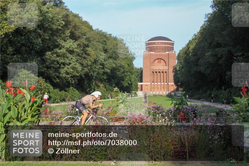 08.09.2024 - Stadtparktriathlon Zöllner http://msf.ph/oto/7038000 08.09.2024 08:53:02 Radfahren 4, 42, 45 meine-sportfotos.de