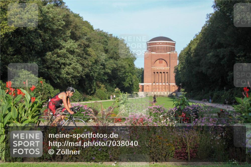 08.09.2024 - Stadtparktriathlon Zöllner http://msf.ph/oto/7038040 08.09.2024 08:54:06 Radfahren 16 meine-sportfotos.de