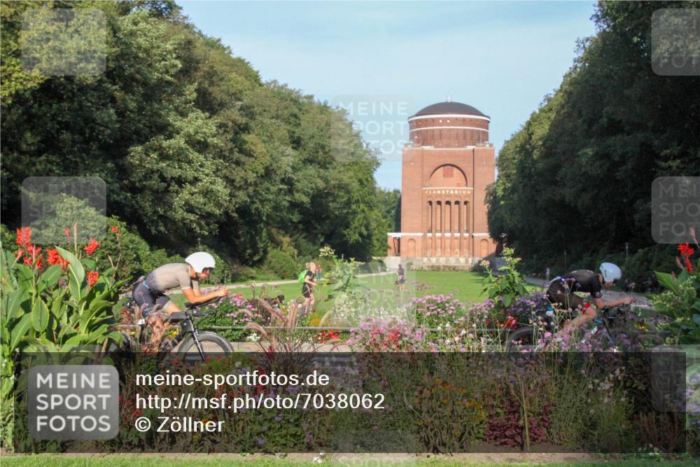 08.09.2024 - Stadtparktriathlon Zöllner http://msf.ph/oto/7038062 08.09.2024 08:56:03 Radfahren 1, 5, 19, 49, 59, 86 meine-sportfotos.de