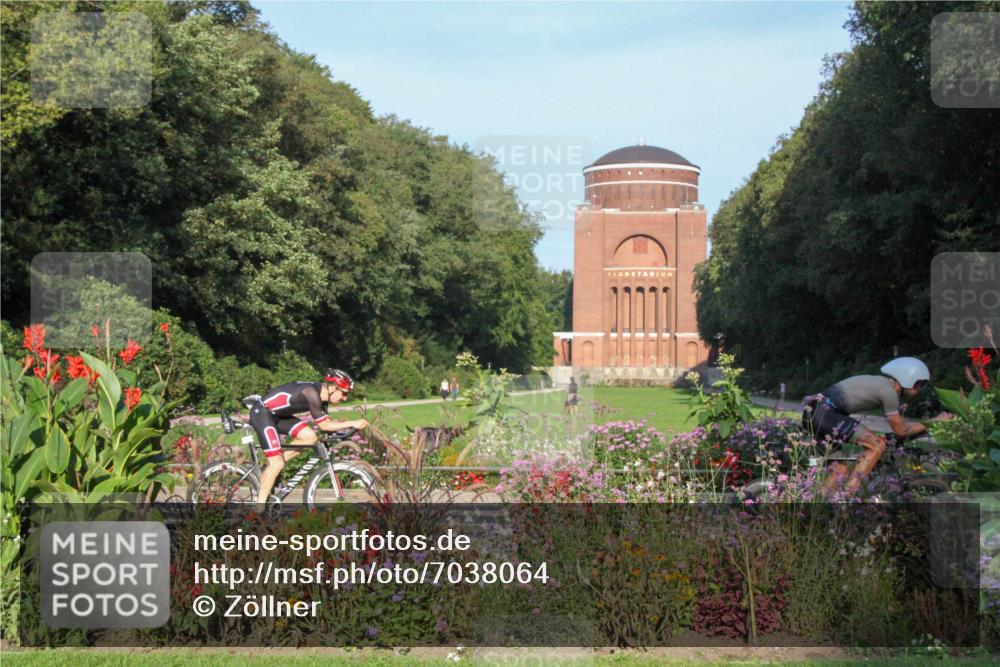 08.09.2024 - Stadtparktriathlon Zöllner http://msf.ph/oto/7038064 08.09.2024 08:56:03 Radfahren 1, 5, 19, 49, 59, 86 meine-sportfotos.de