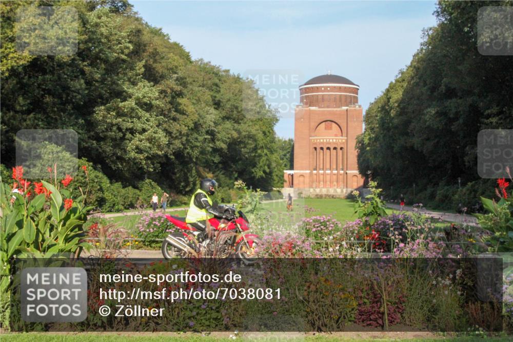 08.09.2024 - Stadtparktriathlon Zöllner http://msf.ph/oto/7038081 08.09.2024 08:56:38 Radfahren 48 meine-sportfotos.de