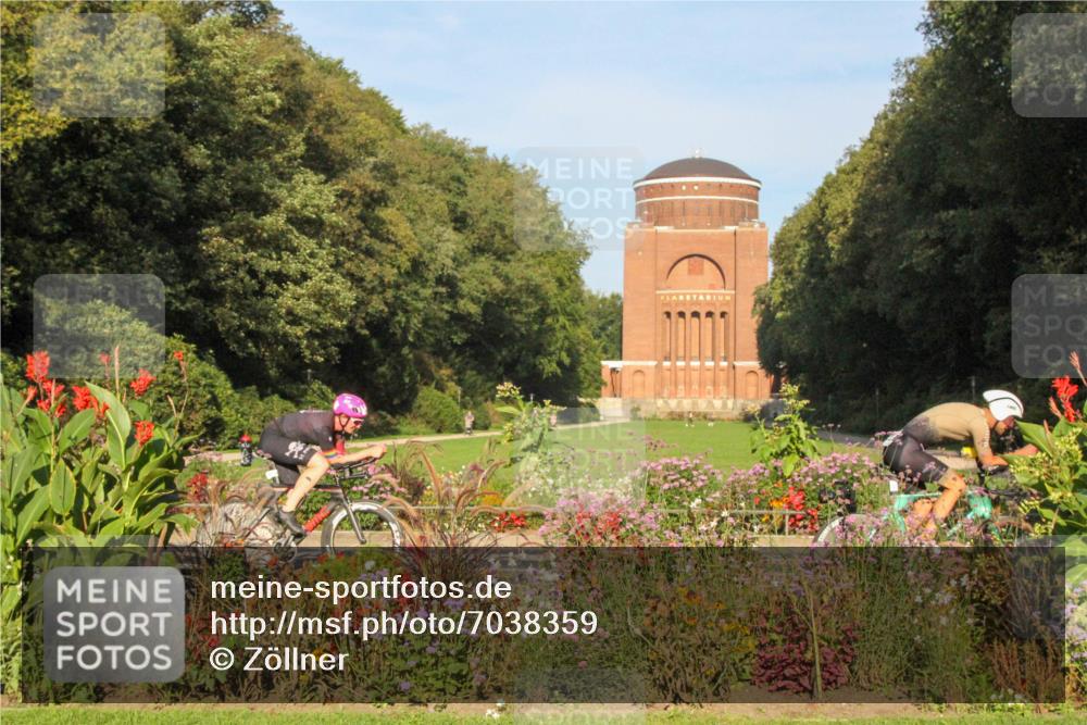 08.09.2024 - Stadtparktriathlon Zöllner http://msf.ph/oto/7038359 08.09.2024 09:03:52 Radfahren 15, 21, 40, 44, 54, 63, 72, 76, 83, 94 meine-sportfotos.de