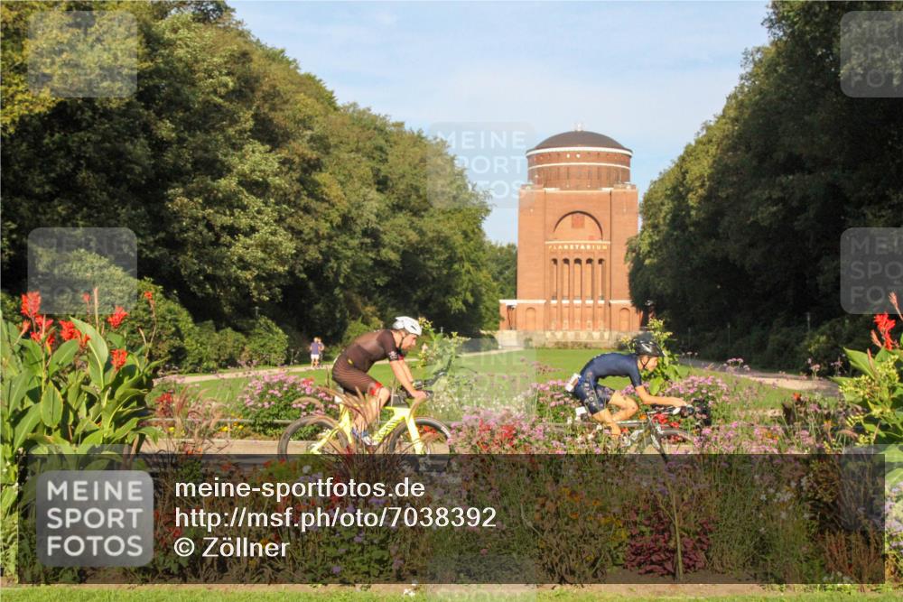 08.09.2024 - Stadtparktriathlon Zöllner http://msf.ph/oto/7038392 08.09.2024 09:04:14 Radfahren 23, 55, 117, 128 meine-sportfotos.de
