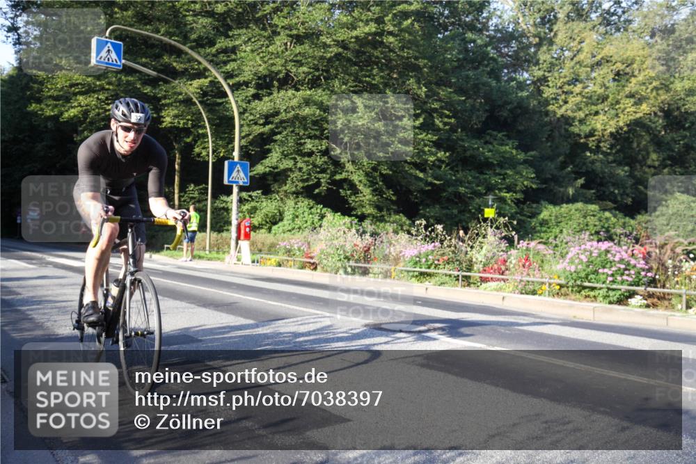 08.09.2024 - Stadtparktriathlon Zöllner http://msf.ph/oto/7038397 08.09.2024 08:50:24 Radfahren 1, 22, 32 meine-sportfotos.de