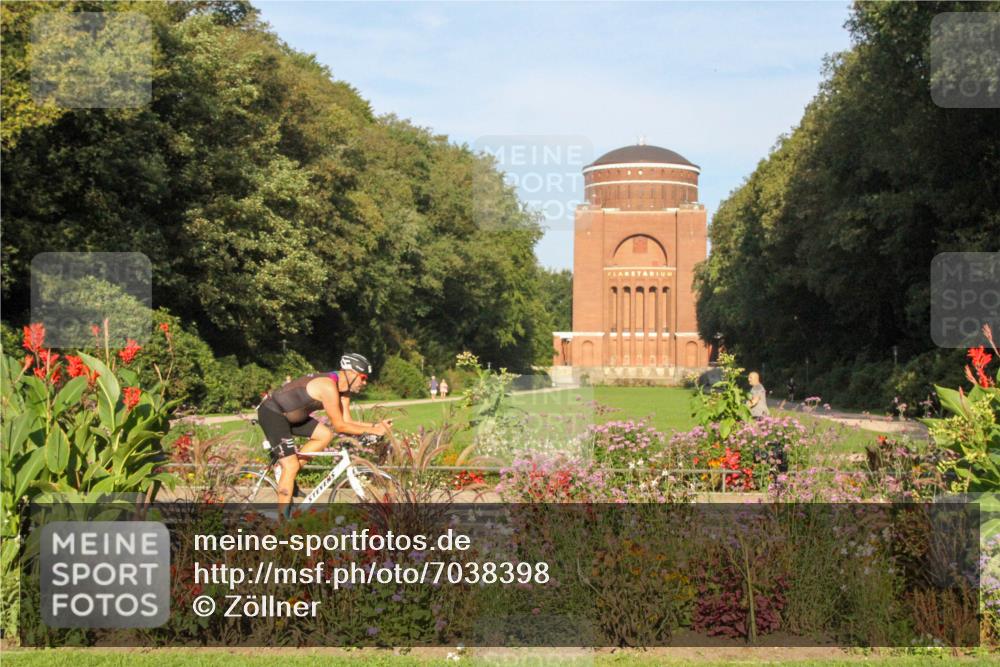 08.09.2024 - Stadtparktriathlon Zöllner http://msf.ph/oto/7038398 08.09.2024 09:04:27 Radfahren 97 meine-sportfotos.de