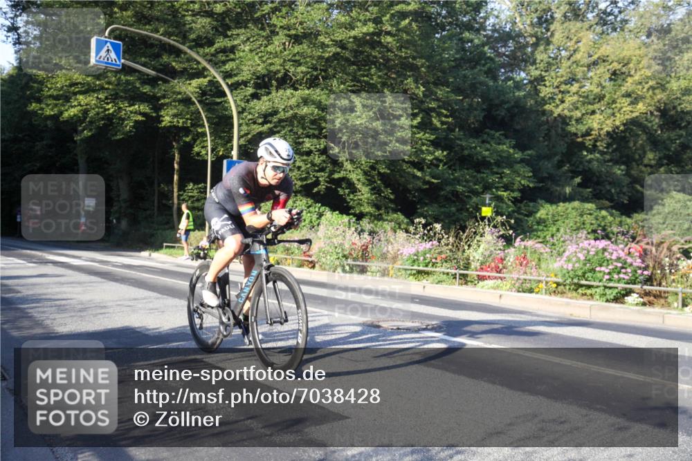 08.09.2024 - Stadtparktriathlon Zöllner http://msf.ph/oto/7038428 08.09.2024 08:51:30 Radfahren 25, 26, 89 meine-sportfotos.de