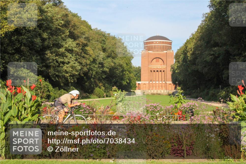 08.09.2024 - Stadtparktriathlon Zöllner http://msf.ph/oto/7038434 08.09.2024 09:05:25 Radfahren 42, 104 meine-sportfotos.de